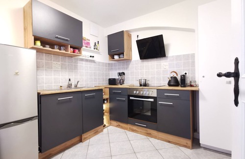 Meissen Apartment | Fynbos apartment in the old town, Frauenkirchenblick, parking lot