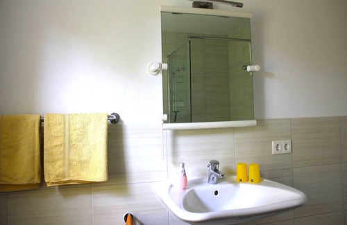 Muritz Bed & Breakfast | FZ first floor - vacation room with bed and breakfast