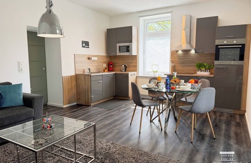 Losheim am See Apartment | Gästehaus am Bachlauf Losheim am See beautiful FEWO 68m²/1-4Pers terrace&garden