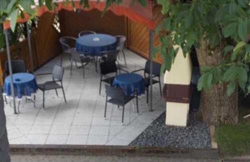 Faid Apartment | Gästehaus "Am weißen Stein"