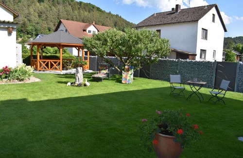 Enkering House | Gästehaus Lehr