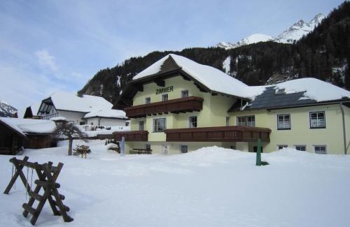 Zederhaus Bed & Breakfast | Gästehaus Marianne Baier