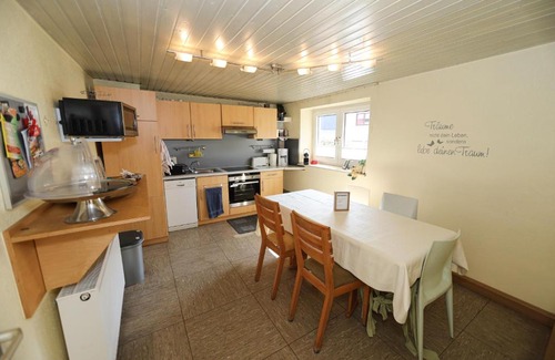 Albisheim Apartment | Gästehaus Villa Wernz