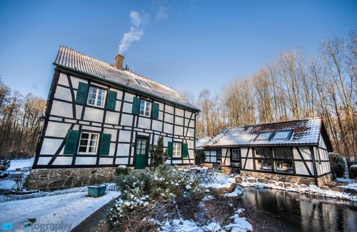 Erkrath House | Gästehaus Wahnenmühle