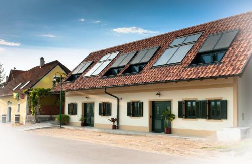 Engabrunn House | Gästehaus Wildpert