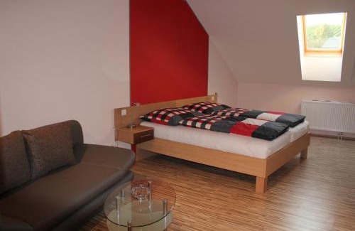 Poysdorf House | Gästehaus Woditschka