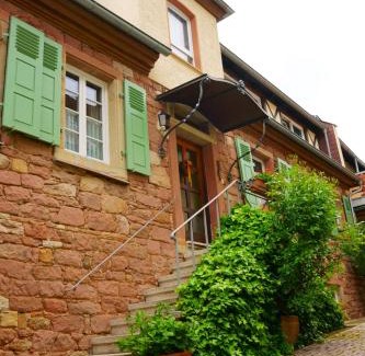 Rhodt unter Rietburg House | Gästehaus Zum Weinbauer