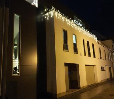 Neubrandenburg Apartment | Gästewohnung direkt an der Wallmauer
