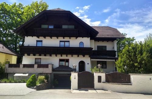 Groedig Apartment | Gästewohnung Schlossblick