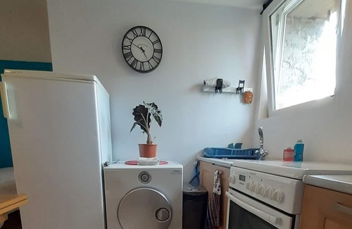 Yevres Apartment | Gîte à la Campagne 28160 Yèvres Studio 25m2 Entièrement Équipé Parking et Jardin