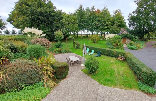 La Pellerine House | Gîte à la campagne avec jardin privatif, terrasse, et jeux extérieurs près de Fougères - FR-1-600-69