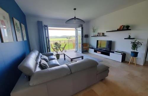 Milly-la-Foret Apartment | Gîte à la ferme avec sauna, forêt de Fontainebleau
