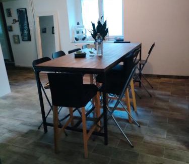 Vernou-la-Celle-sur-Seine House | Gîte 10 lits proche forêt Fontainebleau