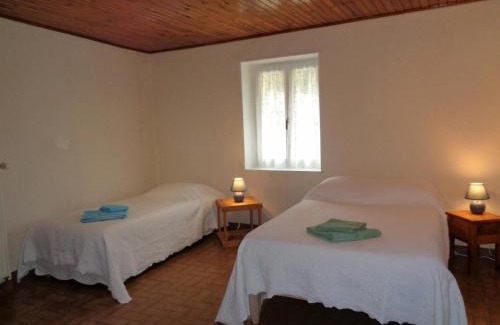 Saint-Jean-la-Vetre House | Gîte 110m²: 3 ch, terrasse, jardin, animaux acceptés, wifi, charges incluses, draps fournis - FR-1-496-248