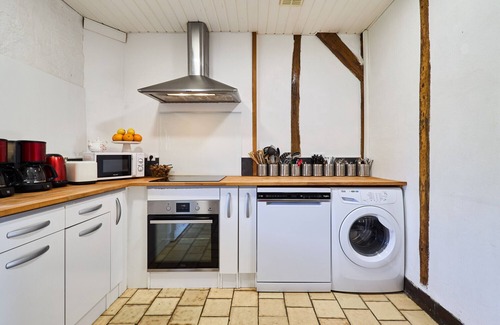 Fontaine-sur-Ay House | Gîte 14 people - 5 bedrooms - 5 bathrooms - Large spaces