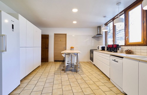 Fontaine-sur-Ay House | Gîte 24 people - 8 bedrooms - 6 bathrooms - Large spaces