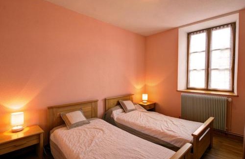 La Chambonie House | Gîte 3 chambres avec jardin, toutes charges incluses, animaux acceptés, randonnée à proximité - FR-1-496-197