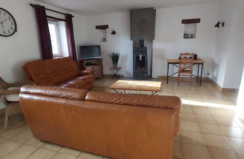 Languidic House | Gîte 4 Chambres en Campagne. Piscine Juillet et Août