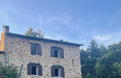 Satillieu House | Gîte 4 Saisons (12 pers.) : Calm, Forest & Unforgettable Adventures, Domaine Solio