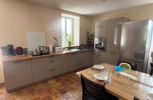 Satillieu House | Gîte 4 Saisons (14 pers.) : Calm, Forest & Unforgettable Adventures, Domaine Solio