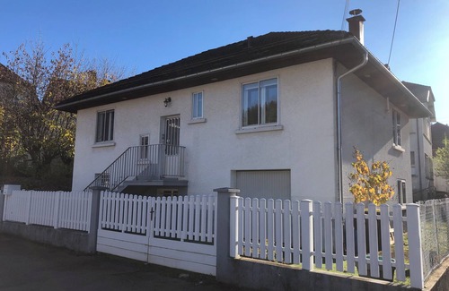 Maiche Apartment | Gîte 'A deux pas du ciné', located in the center of Maîche