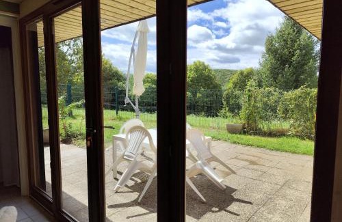 Vernet-la-Varenne Apartment | Gîte ambiance Chalet