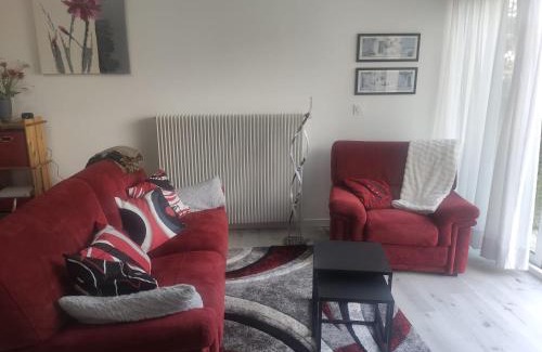 Collonges-sous-Saleve Apartment | gîte Amolinnes F2 5mn douane croix de rozon 20mn Genève