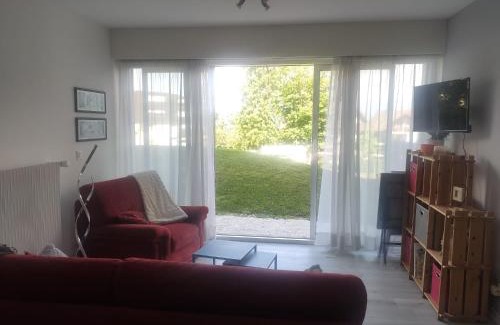 Collonges-sous-Saleve Apartment | gîte Amolinnes F2 5mn douane croix de rozon 20mn Genève
