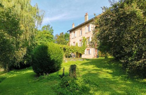 Hagecourt House | Gîte Artéa parc arboré 2,5 ha animaux acceptés 2 à 6 personnes 20mn des thermes de Vittel et Contrexéville