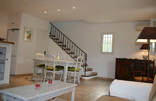 La Mole House | Gîte at Domaine de Siouvette