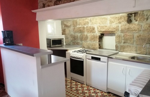 Les Salelles House | Gîte au Cœur D'un Centre Équestre