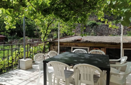 Les Salelles House | Gîte au Cœur D'un Centre Équestre