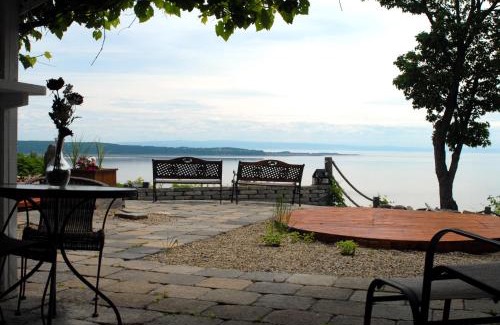 Baie-St-Paul Bed & Breakfast | Gîte Au Perchoir
