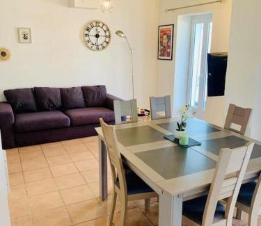 Aubiac House | Gîte Aubiacais 10 personnes