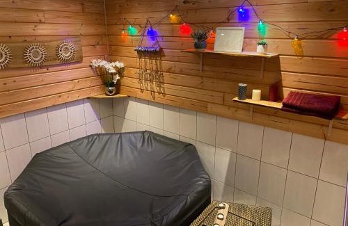 Lavergne House | Gîte avec jacuzzi à Lamothe d'Alès