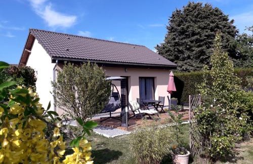 Montigny-le-Chartif House | Gîte avec option bien-être sur la Véloscénie