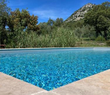 Galargues House | Gîte Bergerie des Mougères