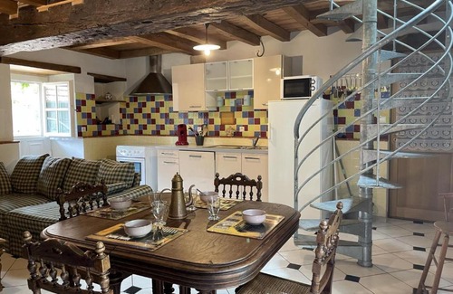 Terjat House | Gîte charme & confort avec piscine, terrasse, jardin clos, près de Néris les Bains, animaux acceptés - FR-1-489-344