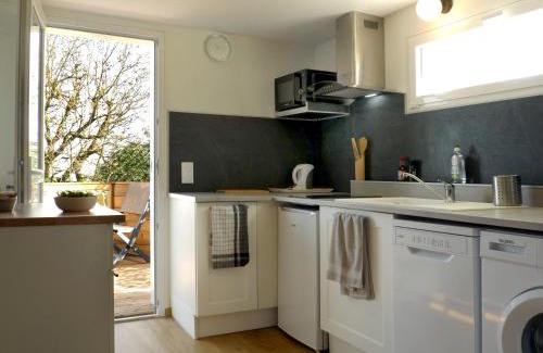 La Riviere-Saint-Sauveur Apartment | Gîte chez Gochia