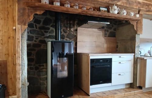 Montgreleix House | Gîte chez jeantou