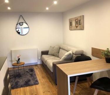 Sainte-Croix-en-Plaine Apartment | Gîte Chez Mathilde - hébergement de charme alliant cachet et modernité à 5 minutes de Colmar