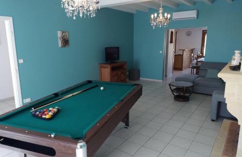 Pons Villa | Gîte climatisé les hirondelles