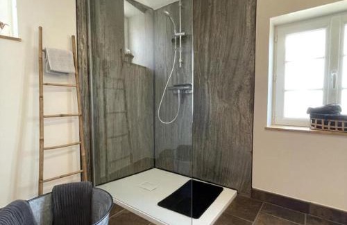 Louchy-Montfand House | Gîte Contemporain pour 4 avec Piscine Chauffée et Bureau à Proximité des Sites Historiques - FR-1-489-444