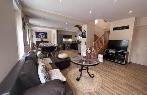 Saint-Leon House | Gîte cosy avec spa, activités et ferme à visiter, proche randonnées et attractions locales - FR-1-489-467