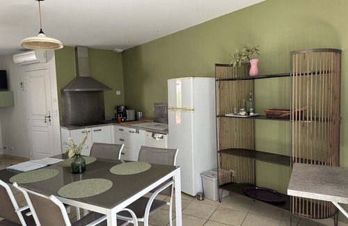 Crillon-le-Brave Cottage | Gîte Couleur Olive