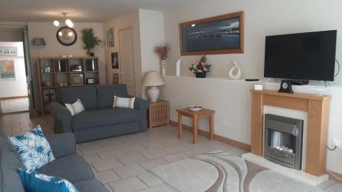 Magnac-Laval House | Gîte Déco tranquille wi-fi rapide 4 étoiles plus rating