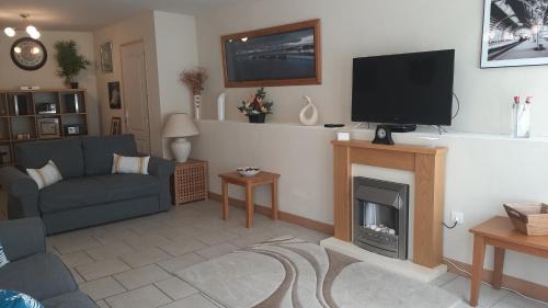 Magnac-Laval House | Gîte Déco tranquille wi-fi rapide 4 étoiles plus rating