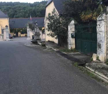 Lezignan House | Gîte dans un petit village pyrénéen