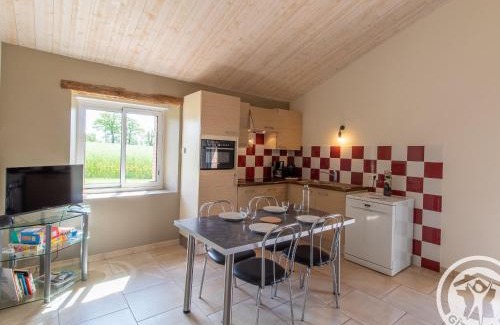 Saint-Christophe-du-Bois House | Gîte de Charme entre Cholet et Puy du Fou avec Terrasse et Équipements Complets - FR-1-622-33
