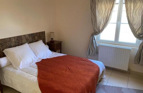 Mazirat House | Gîte de campagne avec terrasse et tous équipements à Mazirat - FR-1-489-385